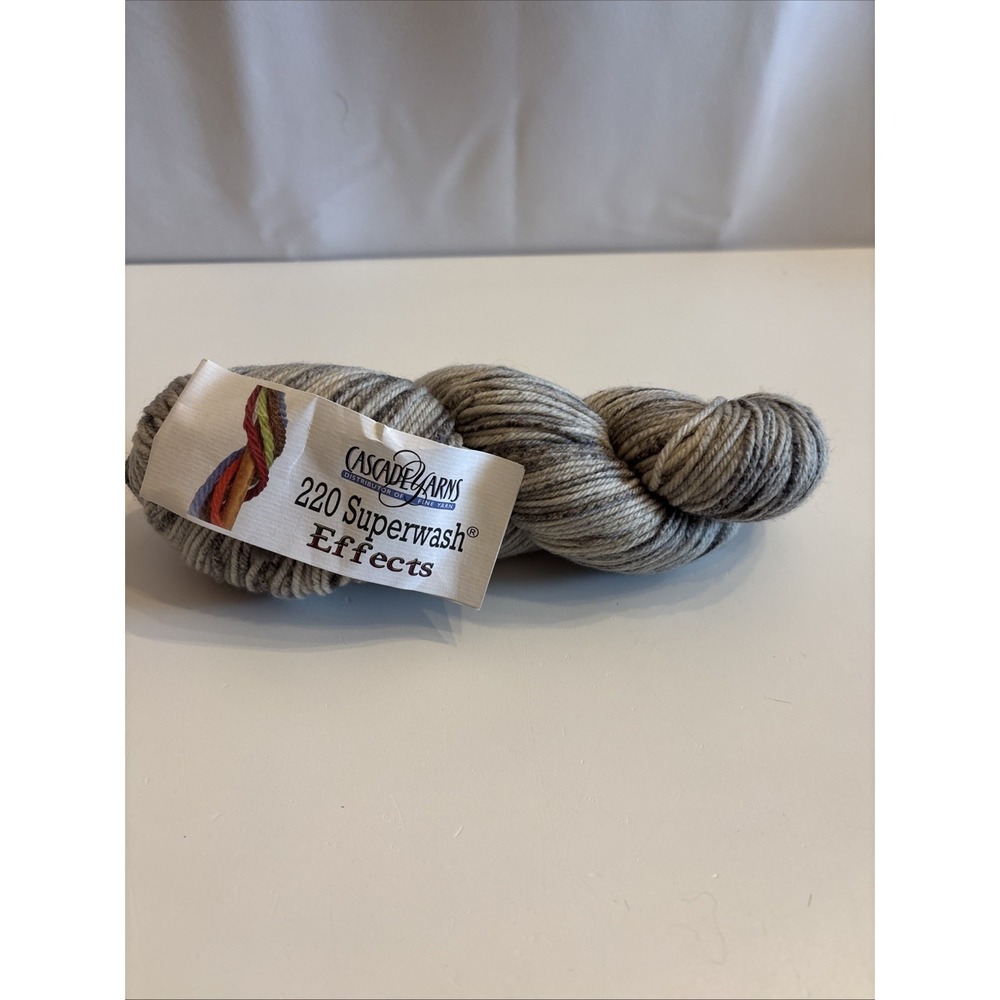 Cascade‎ Worsted Yarn 220 Superwash Effects 100% Wool 220 Yds Multicolored Greys